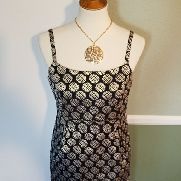 LIMITED EDITION DRESS - Picture 2 of 8